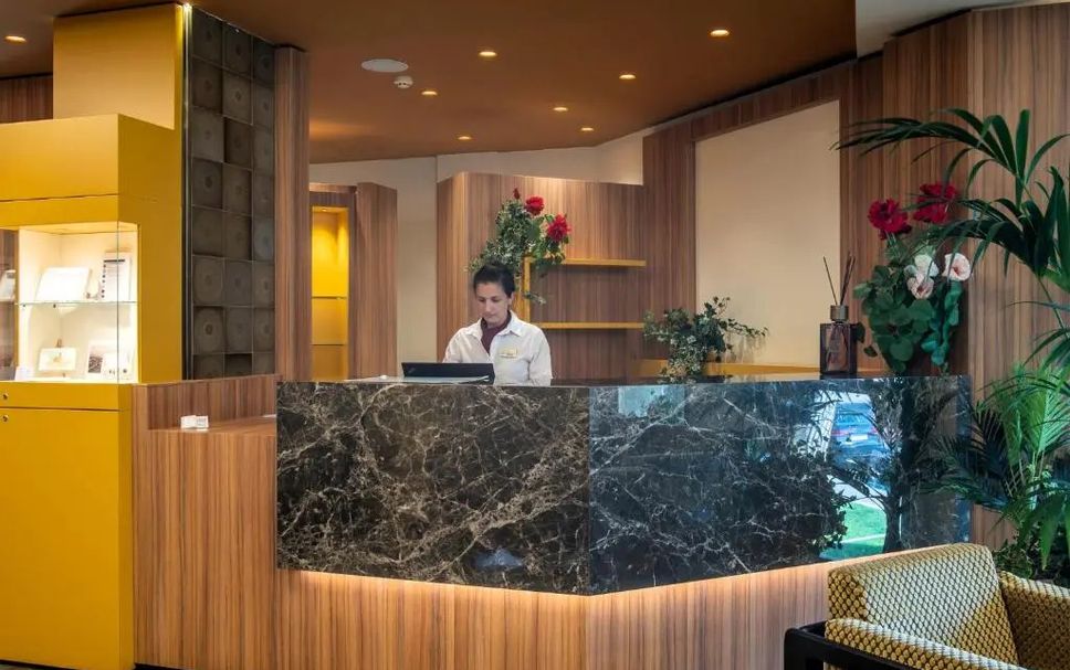 Receptionist Billede