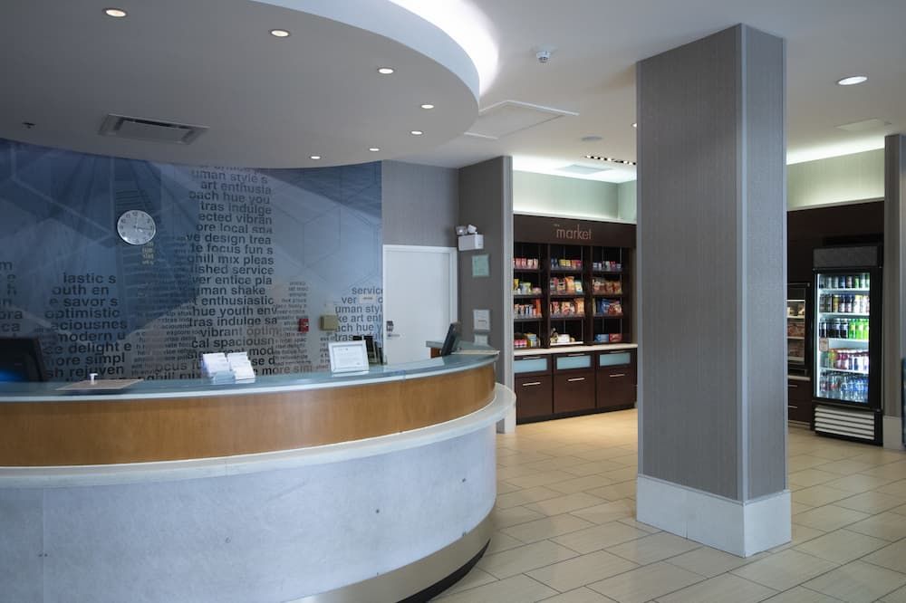 Receptionist