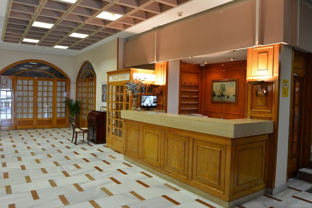 Receptionist