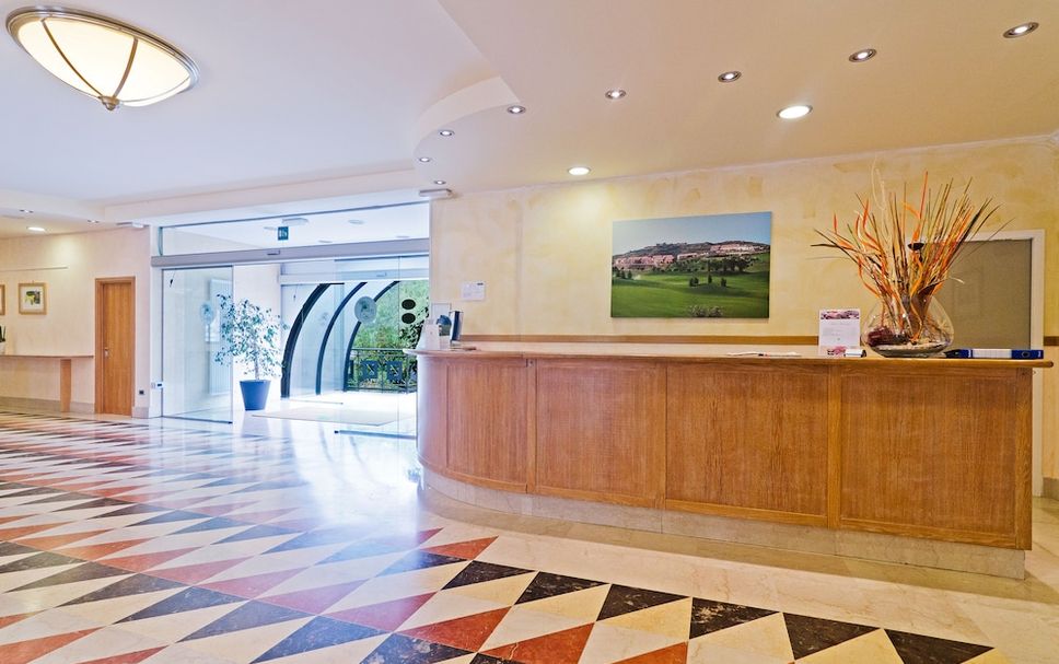 Receptionist Billede