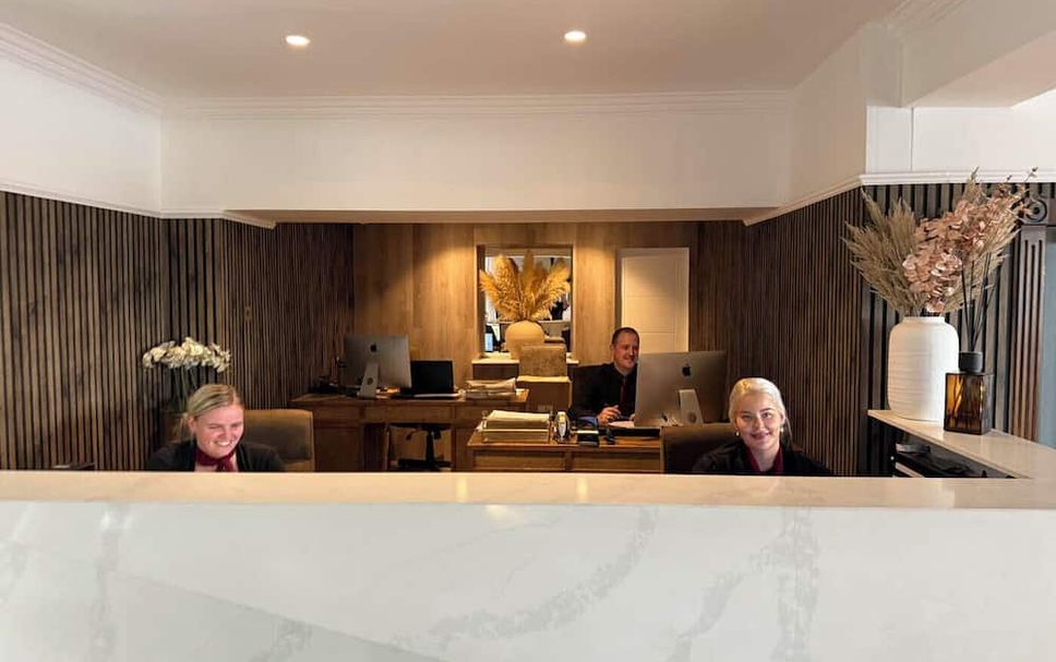 Receptionist Billede