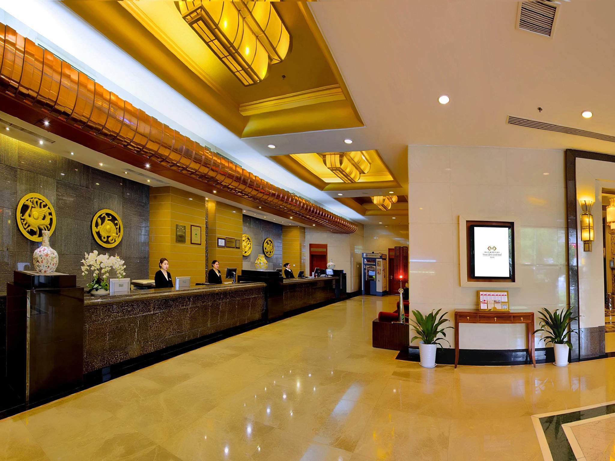 Receptionist