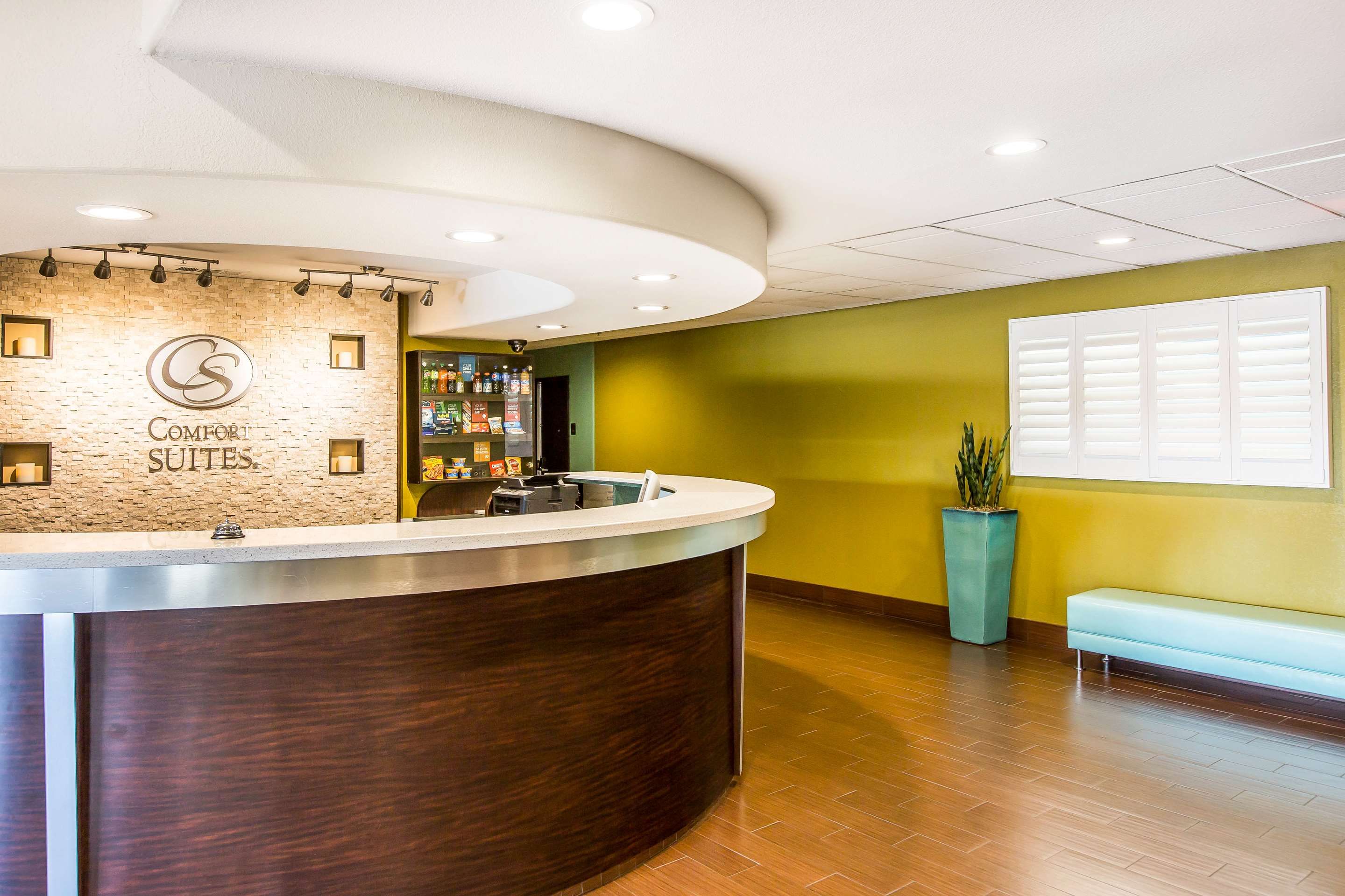 Receptionist