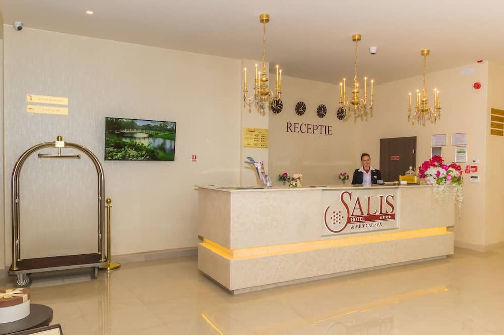 Receptionist