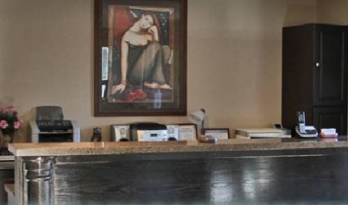 Receptionist
