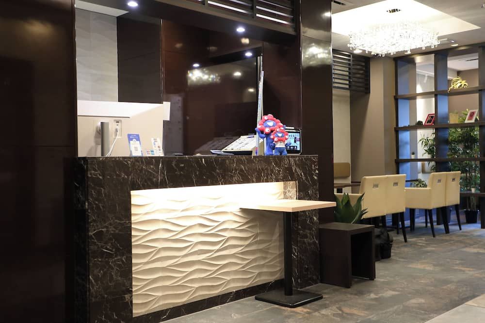 Receptionist