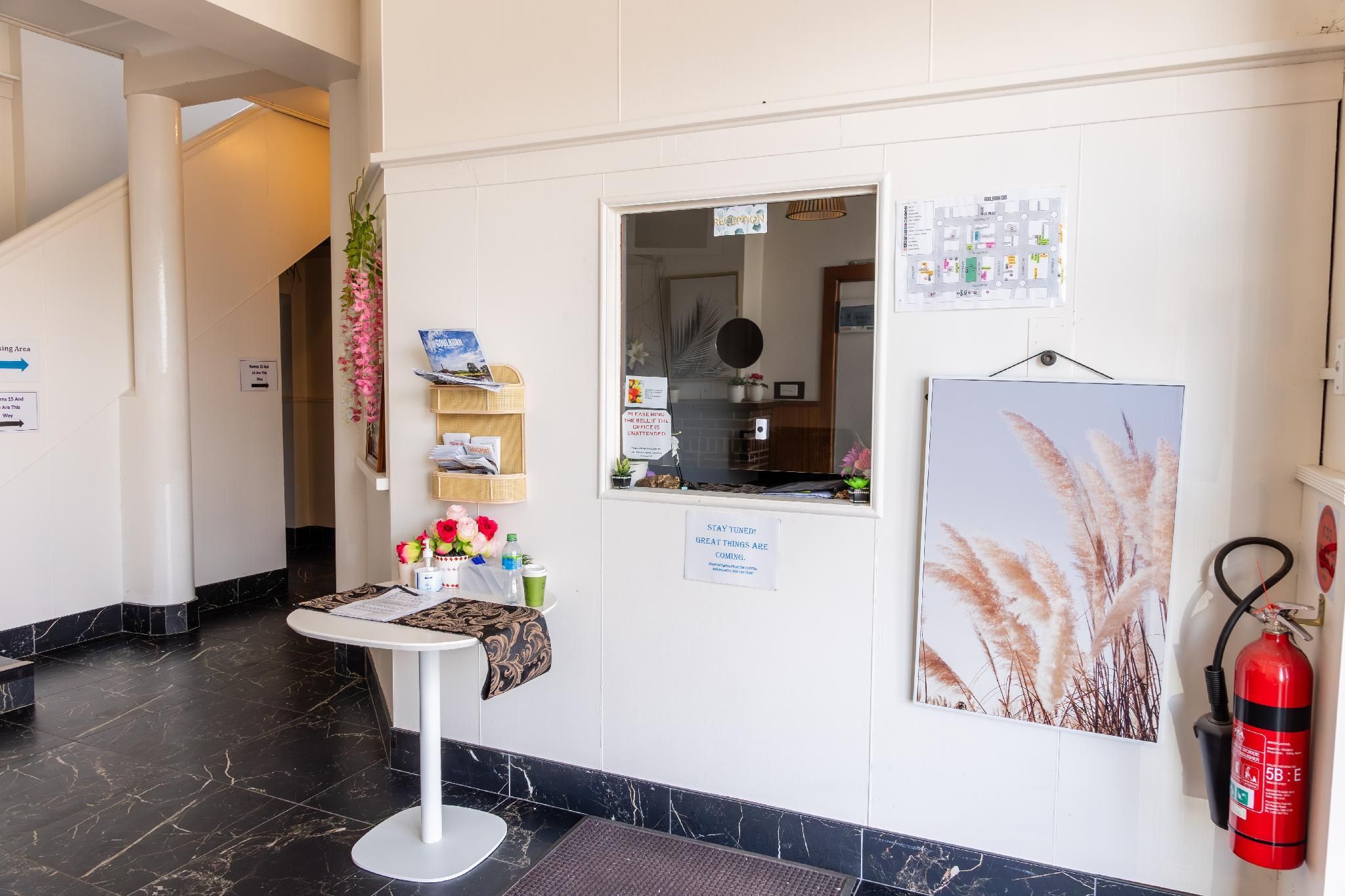 Receptionist