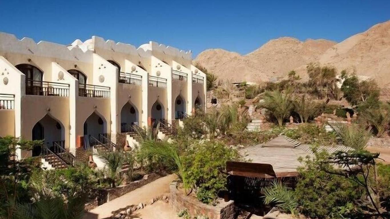 Bedouin Moon Hotel