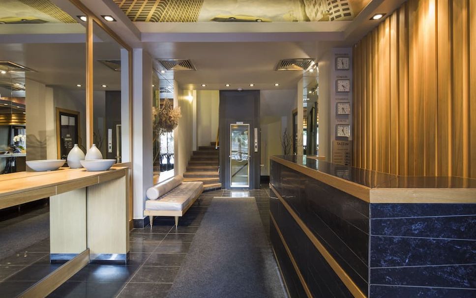 Receptionist Billede