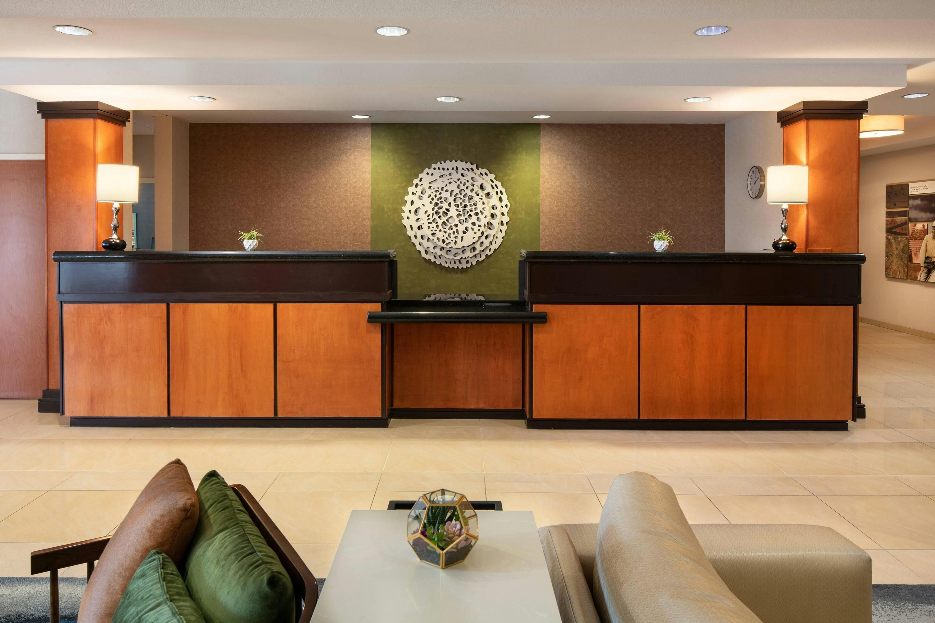 Receptionist