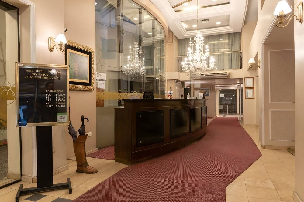 Receptionist