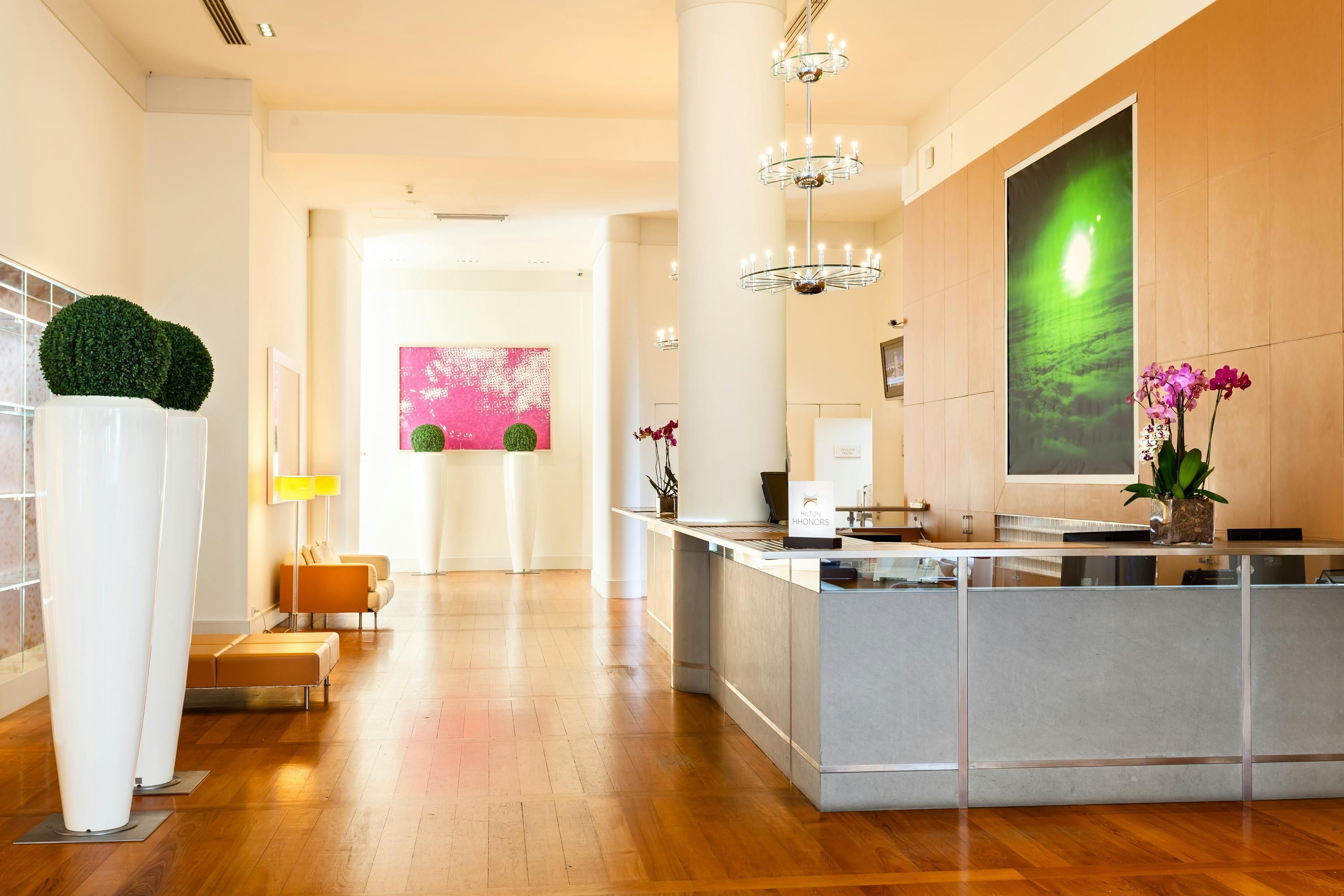 Receptionist