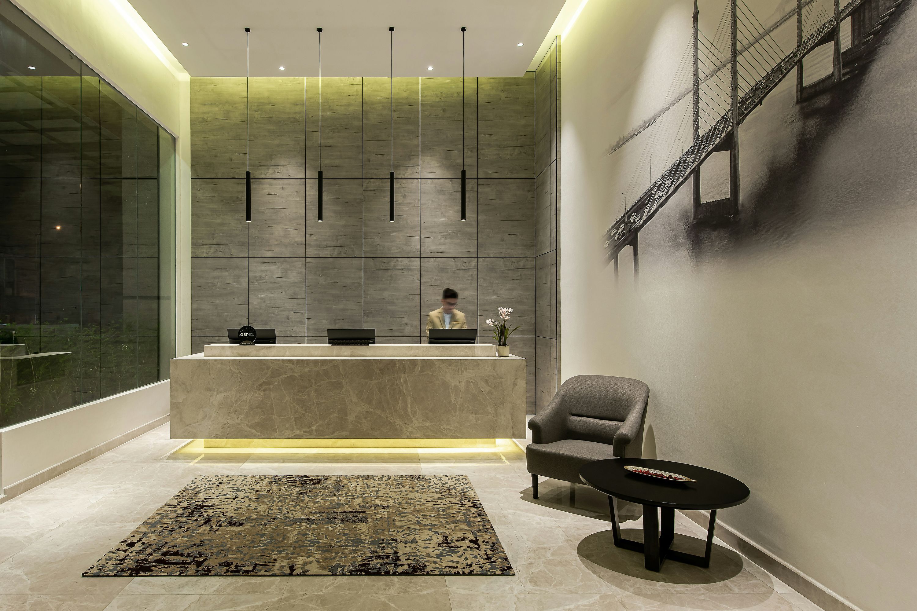 Receptionist