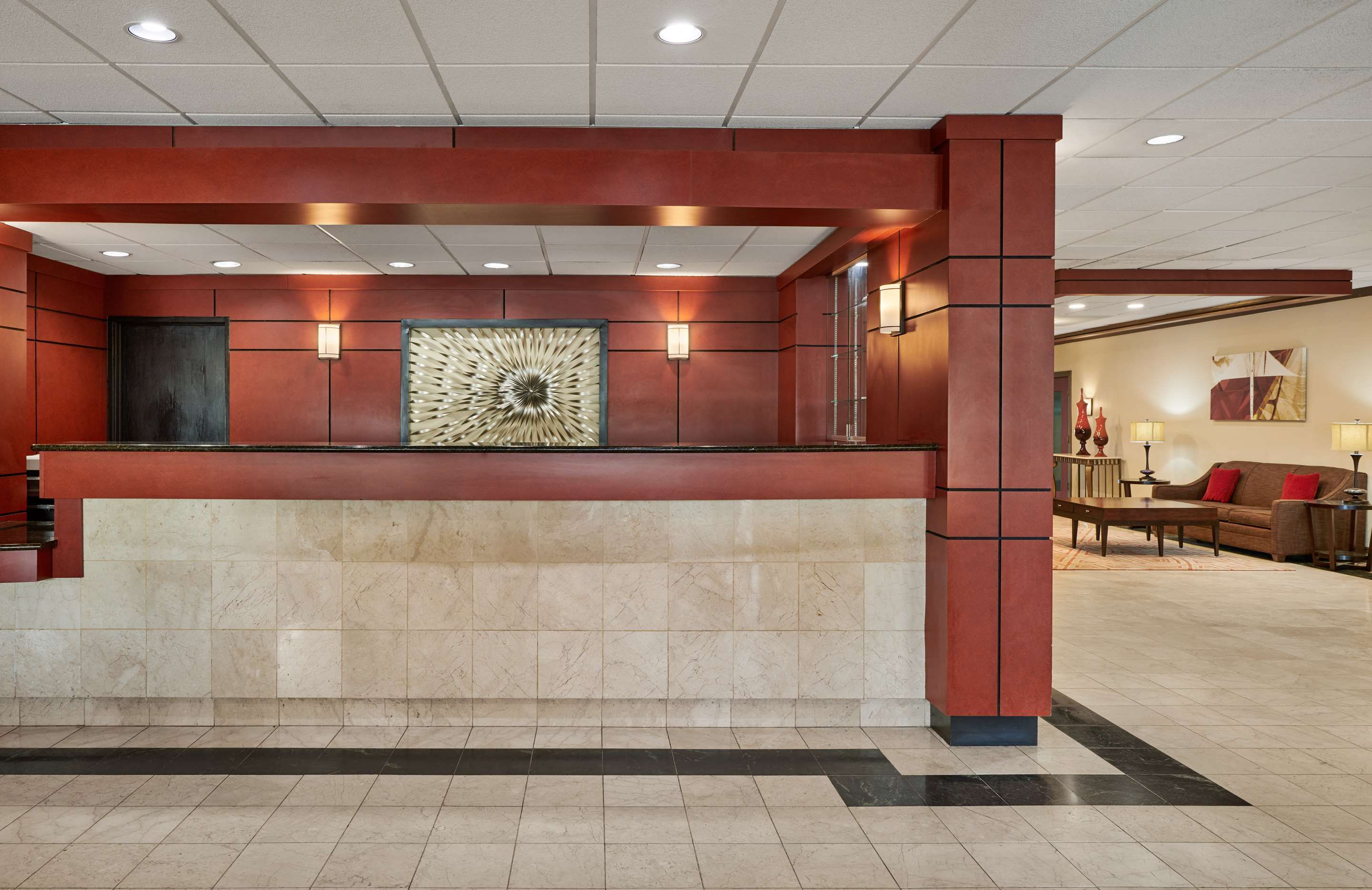 Receptionist