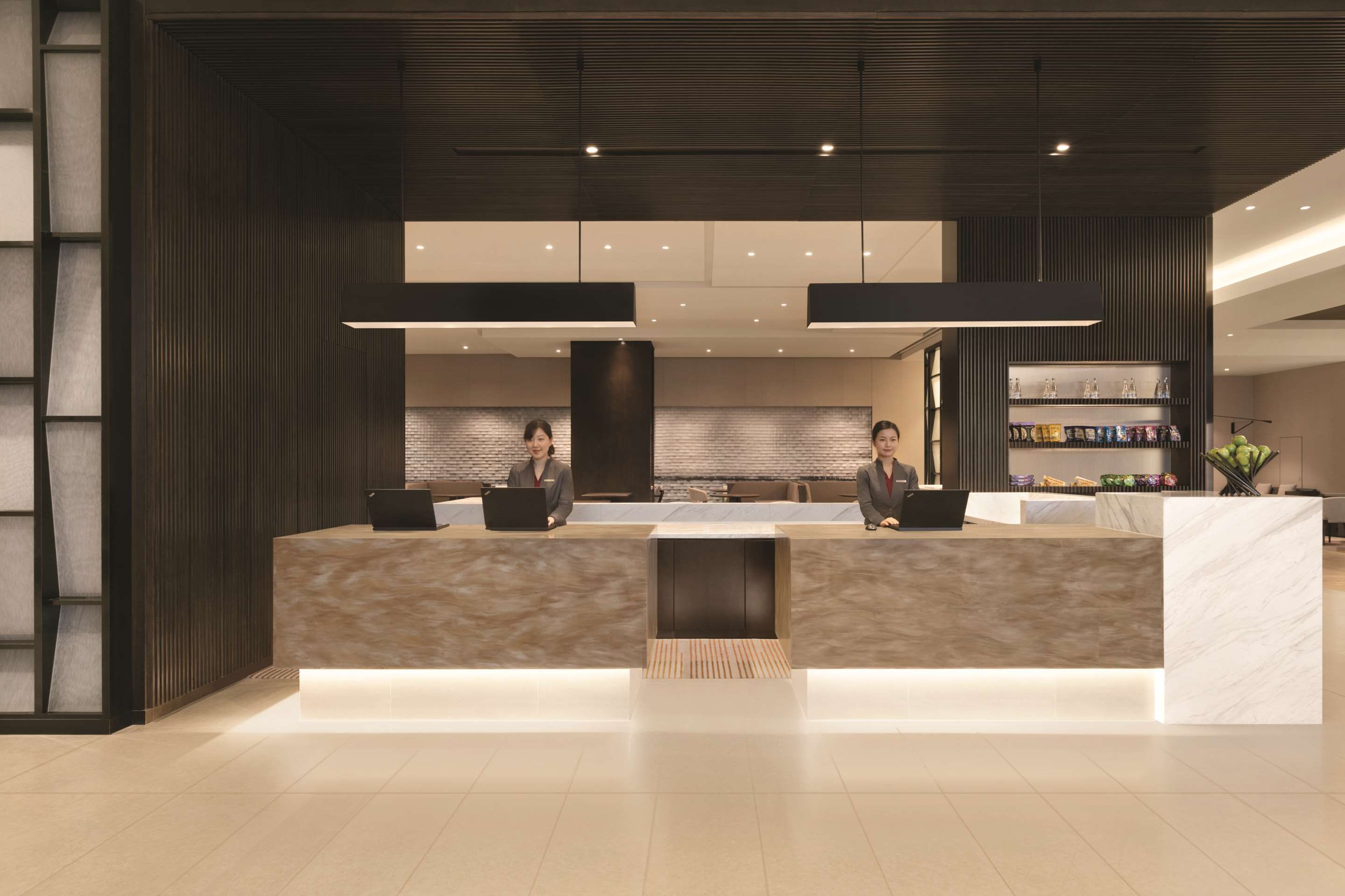 Receptionist