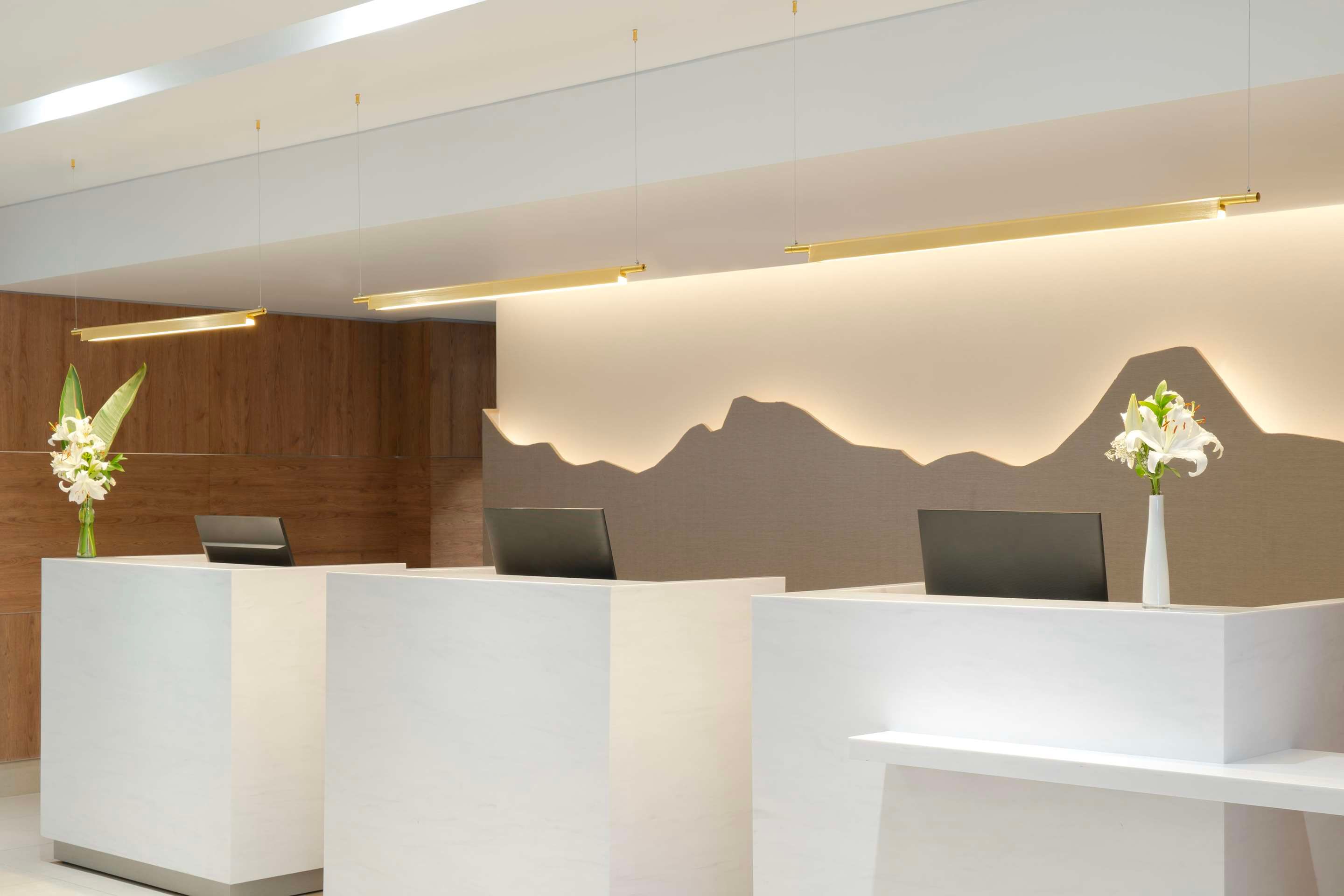 Receptionist