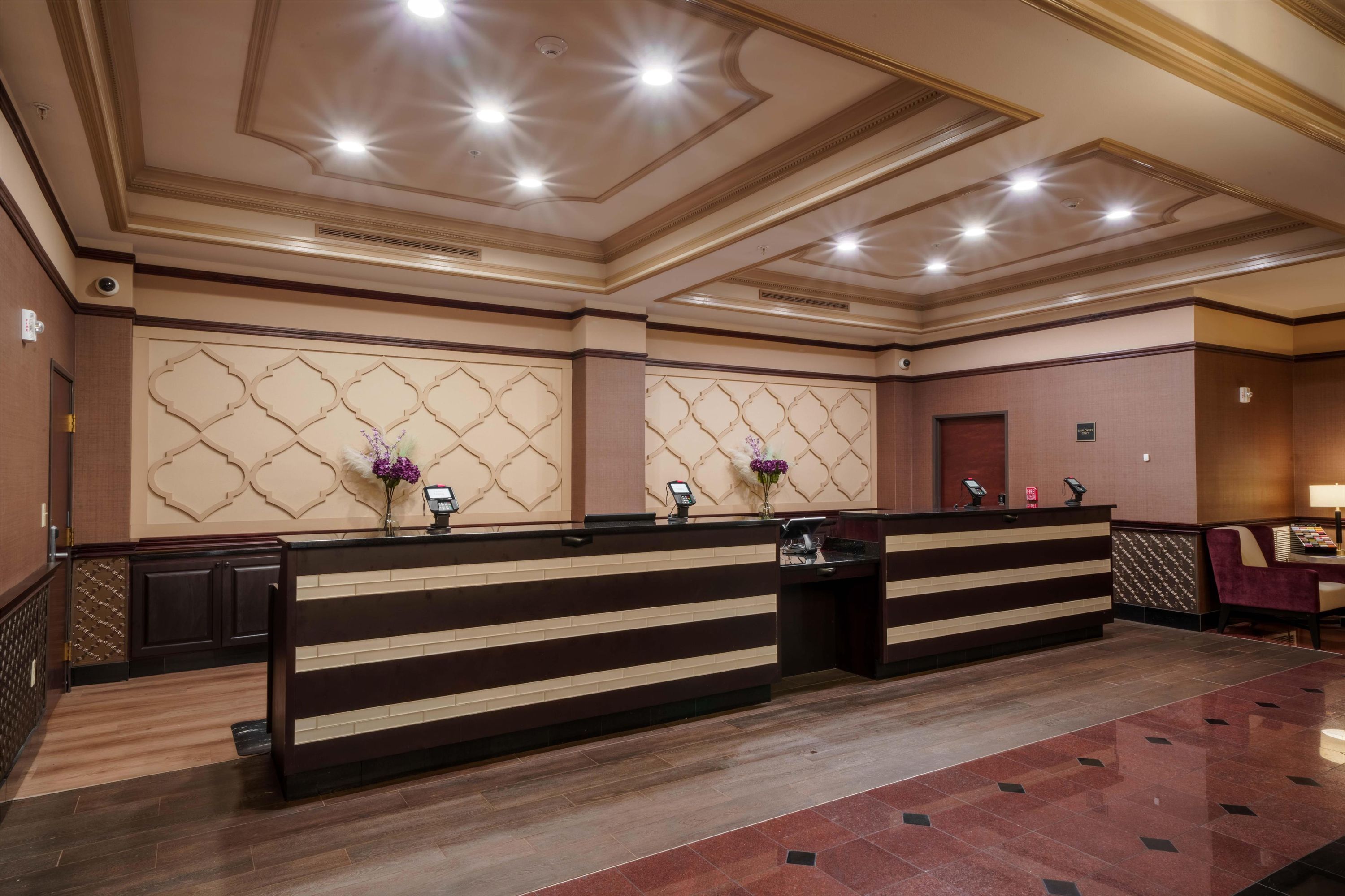 Receptionist