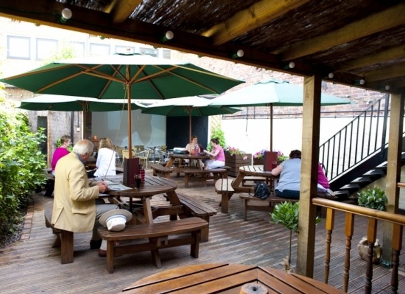 Patio Billede