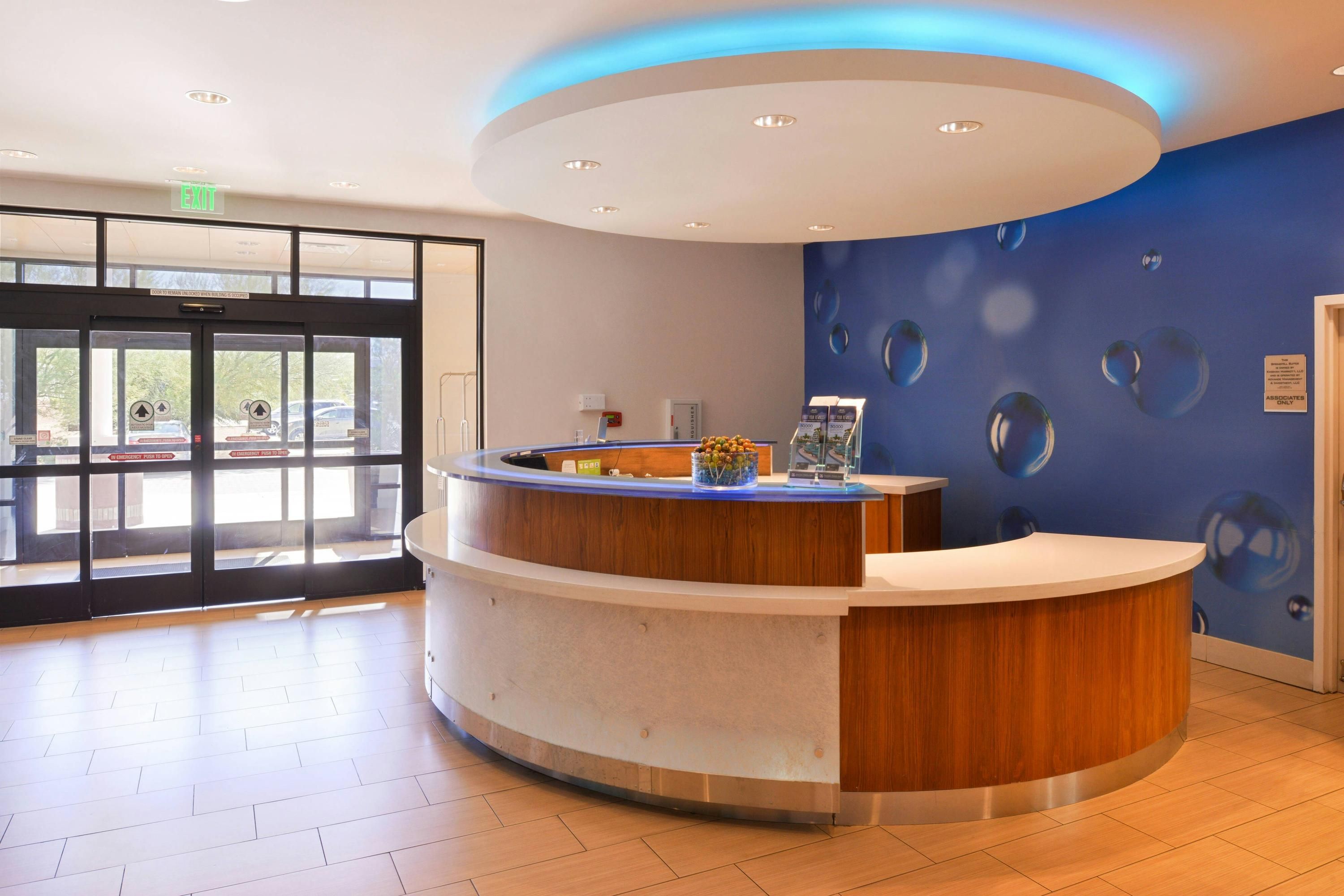Receptionist