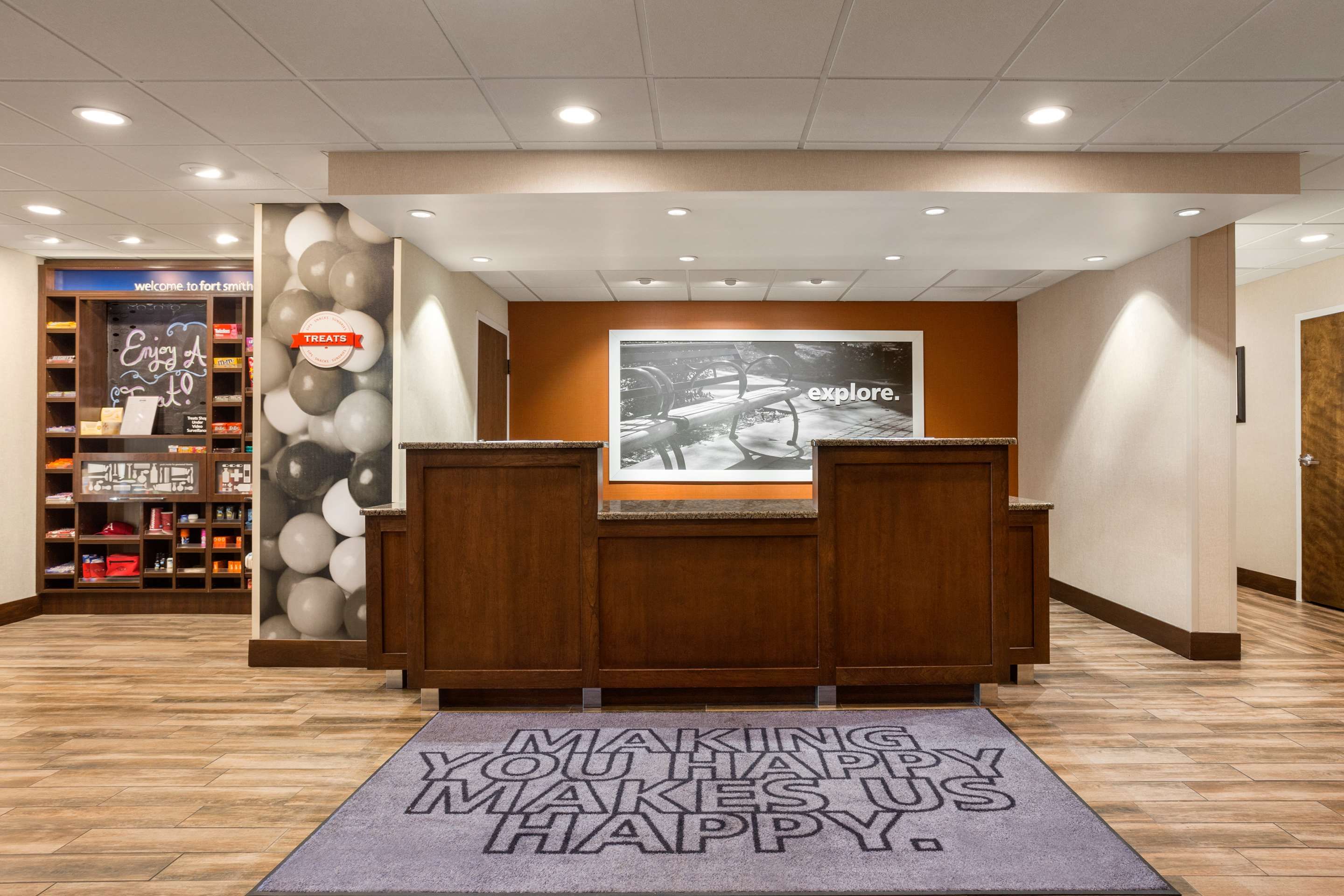 Receptionist