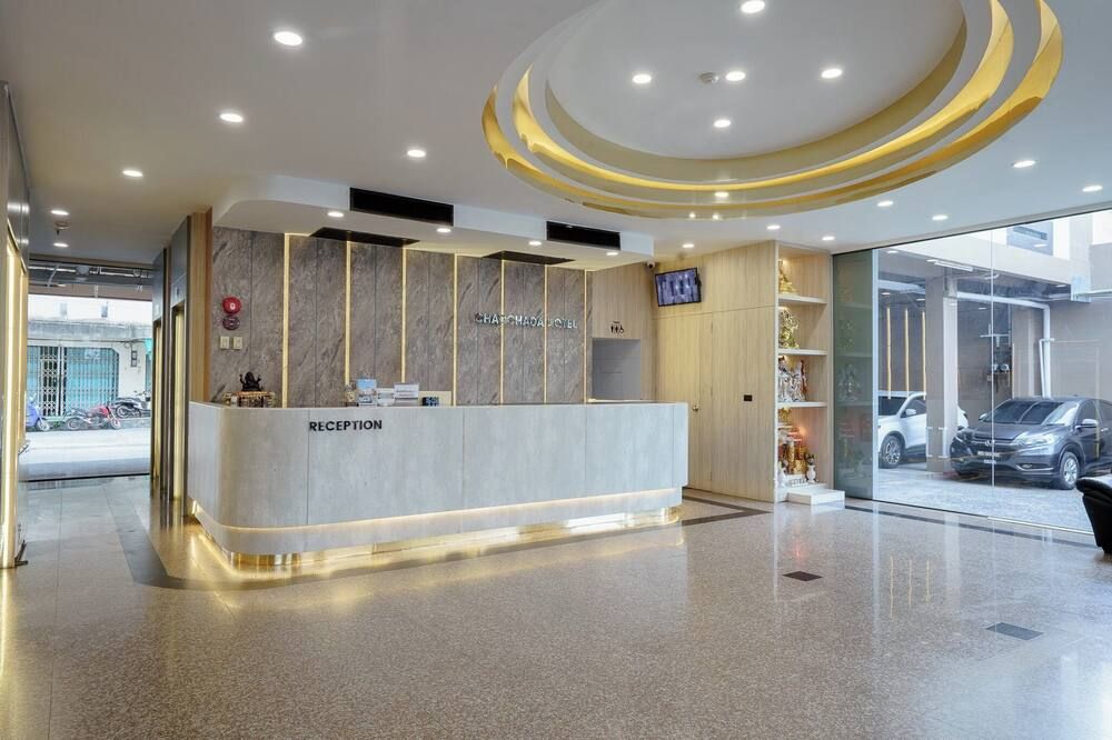 Receptionist