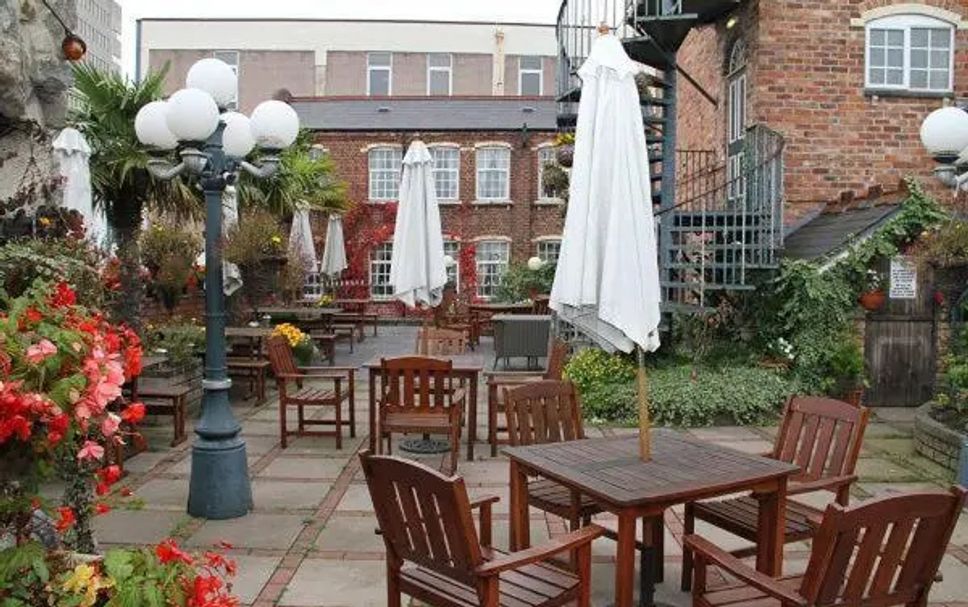Patio Billede
