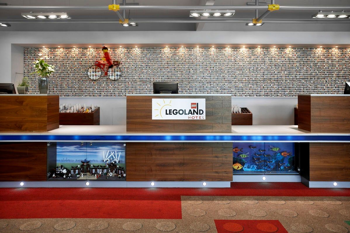 Receptionist