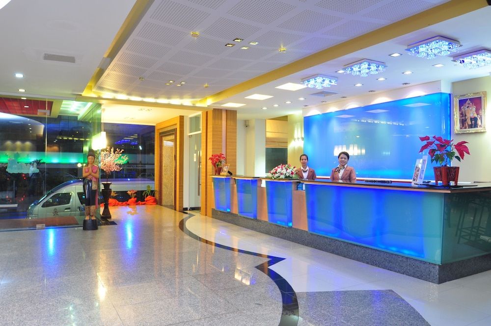 Receptionist