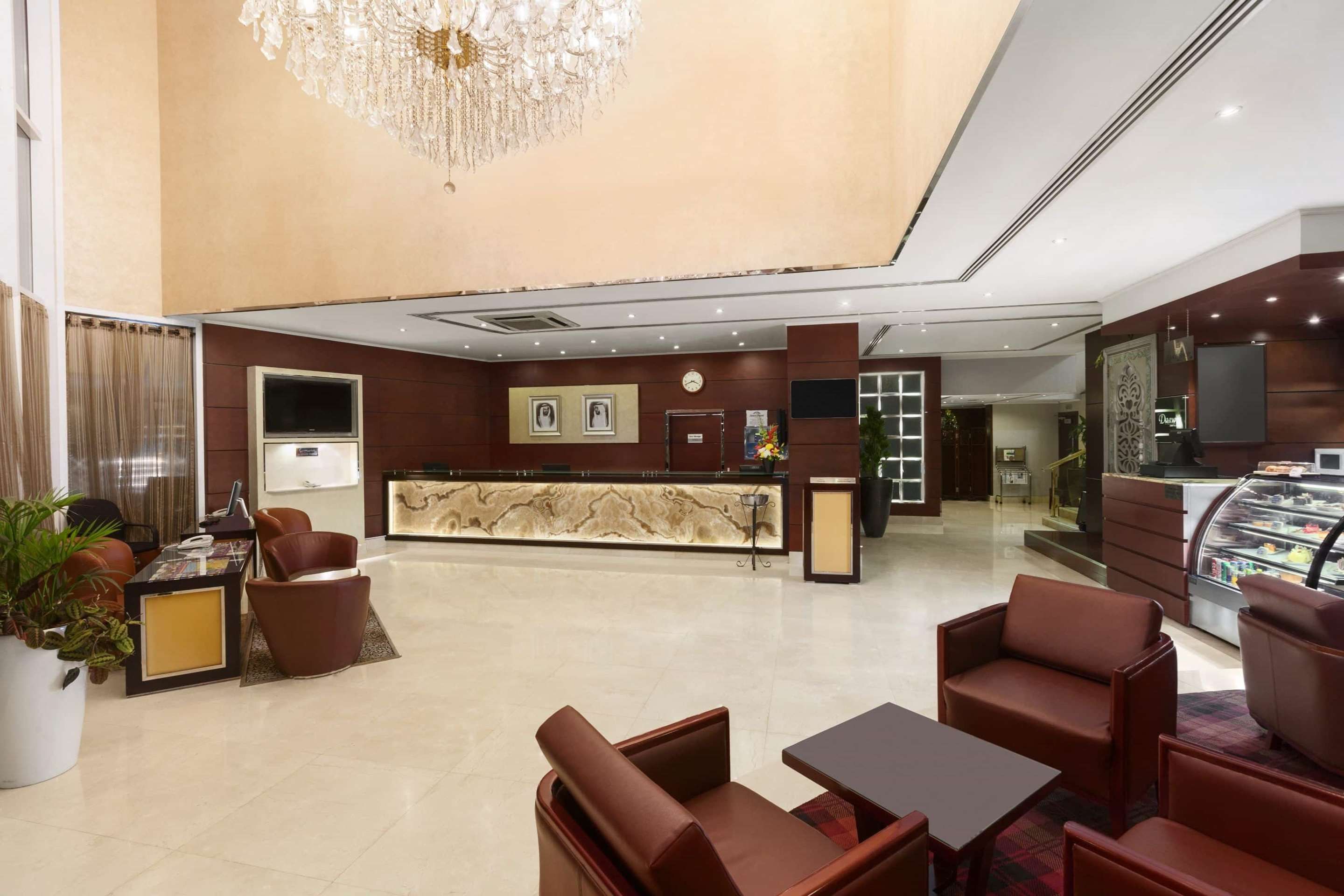 Receptionist