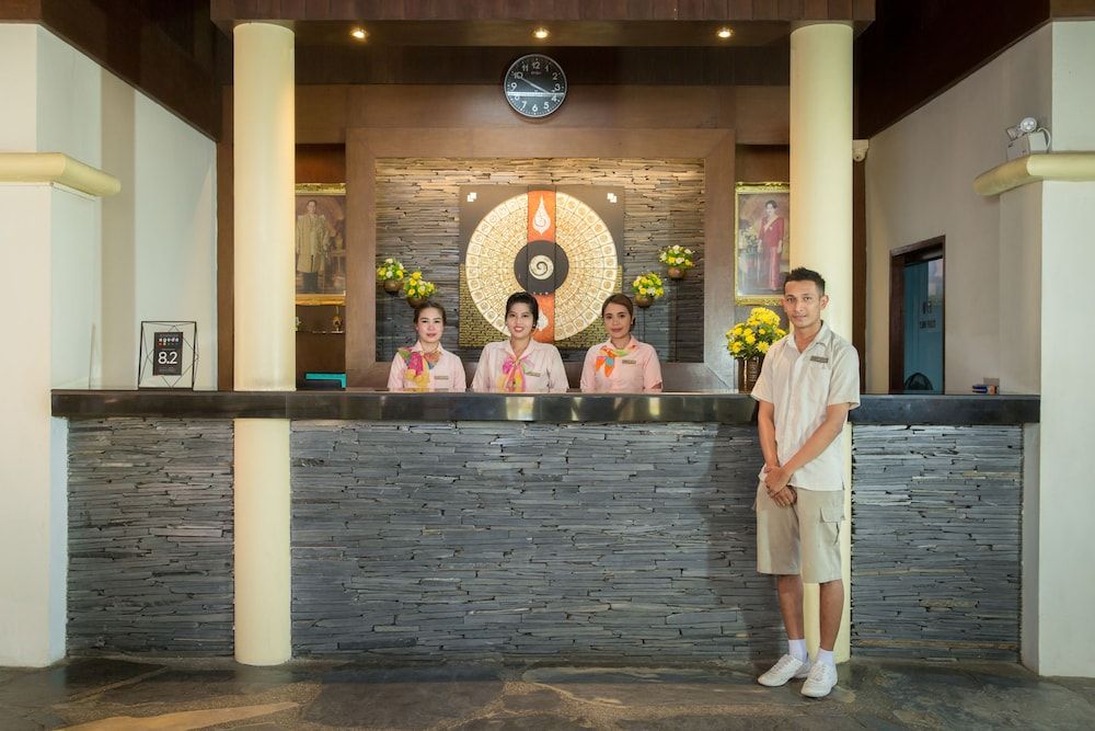 Receptionist