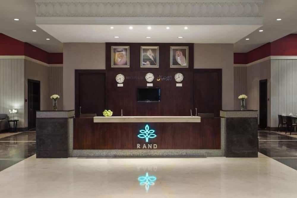 Receptionist