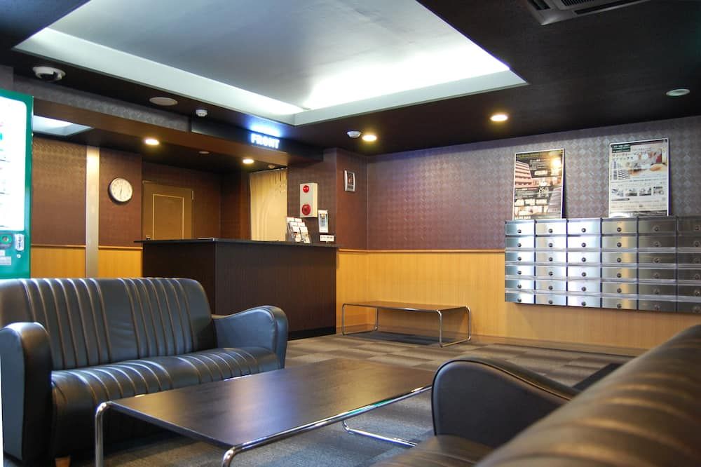 Receptionist
