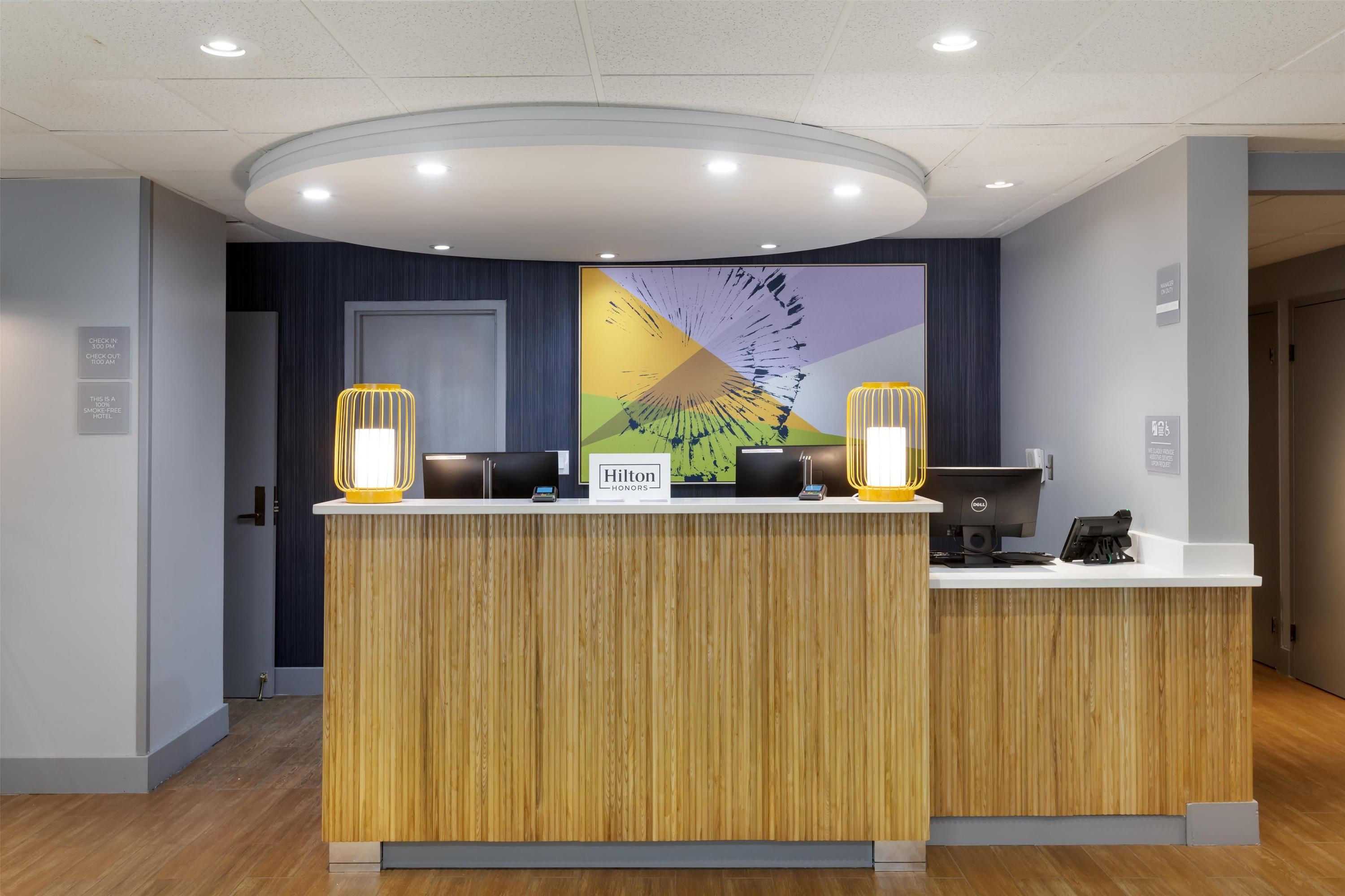 Receptionist