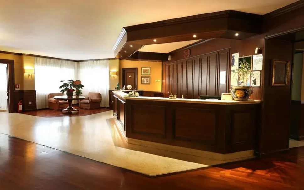 Receptionist Billede