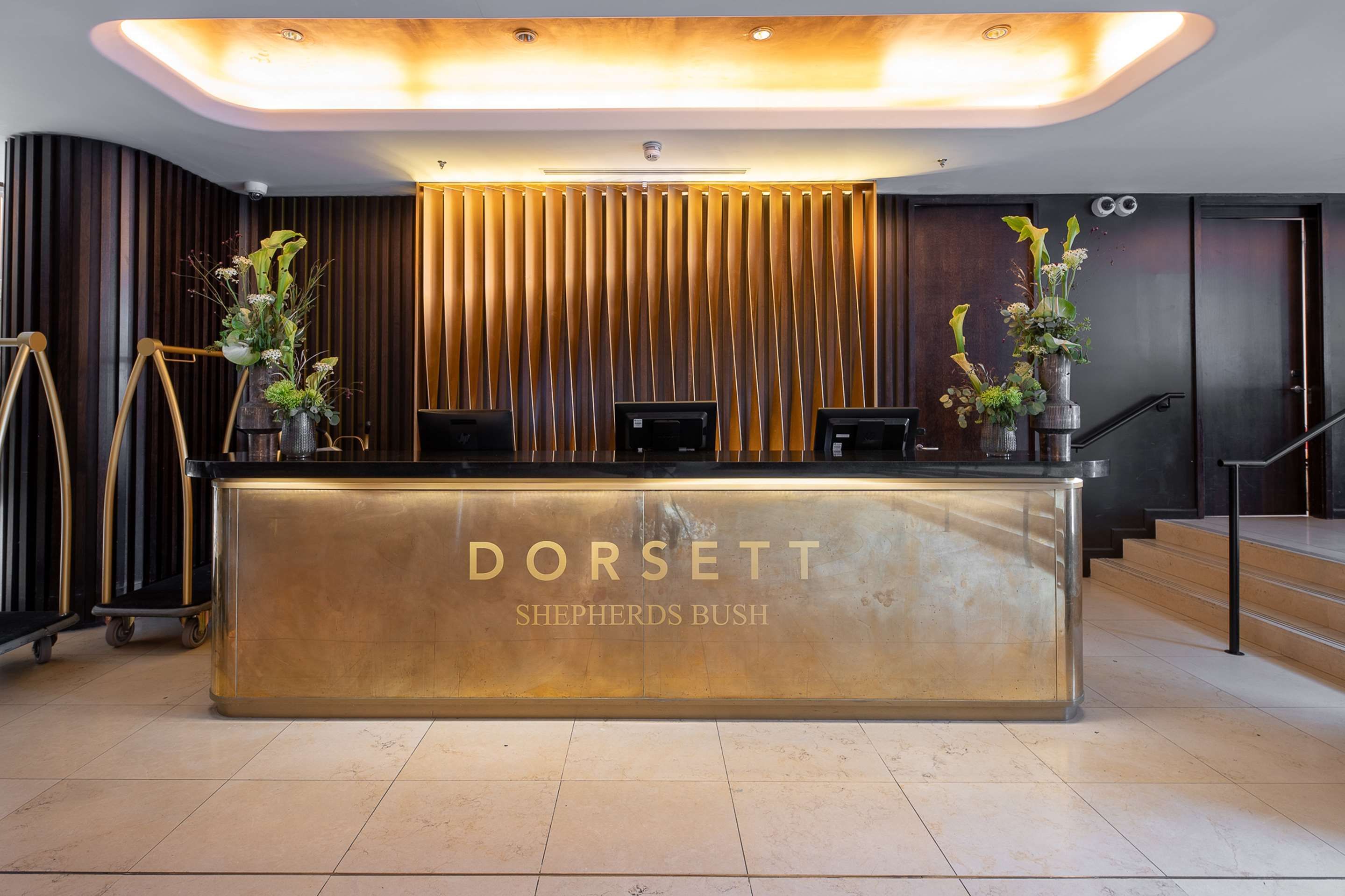 Receptionist