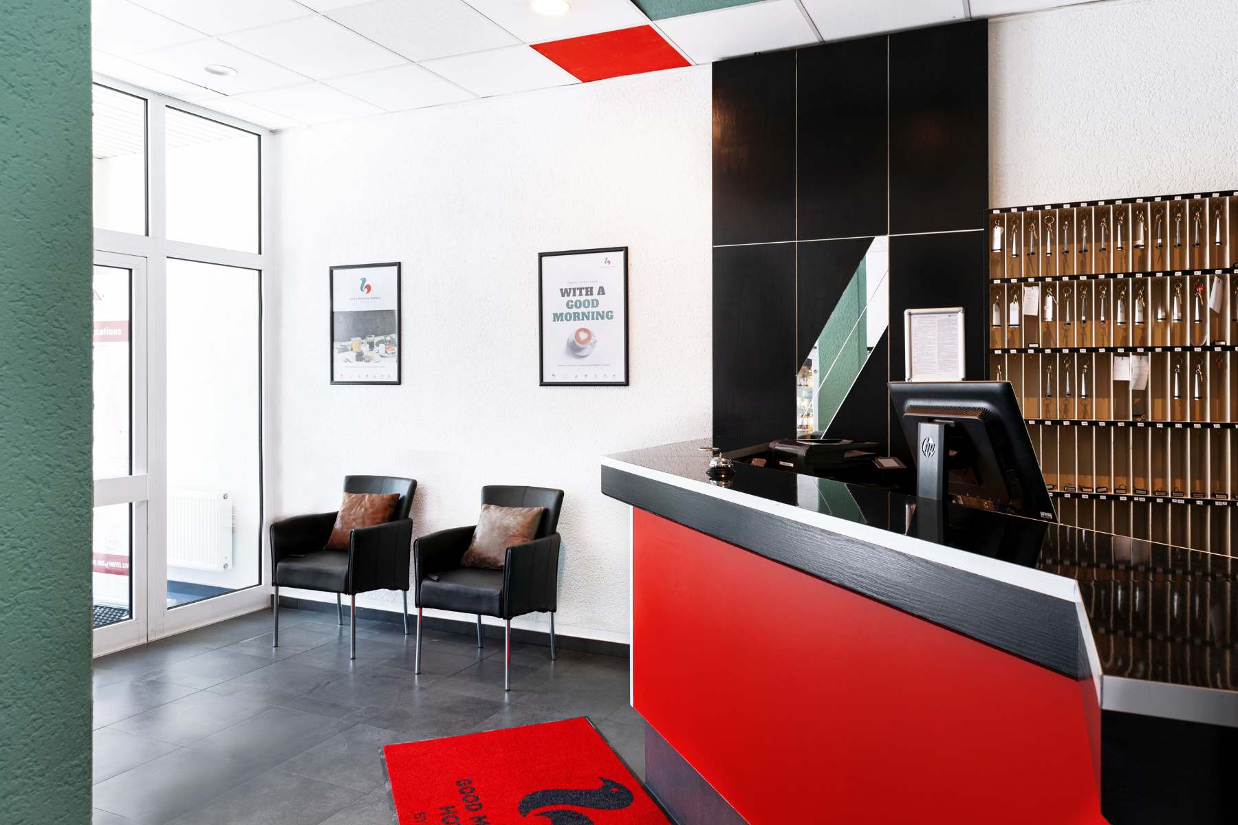 Receptionist
