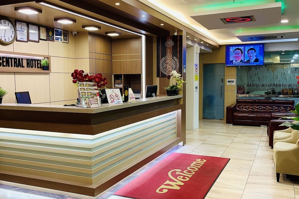 Receptionist