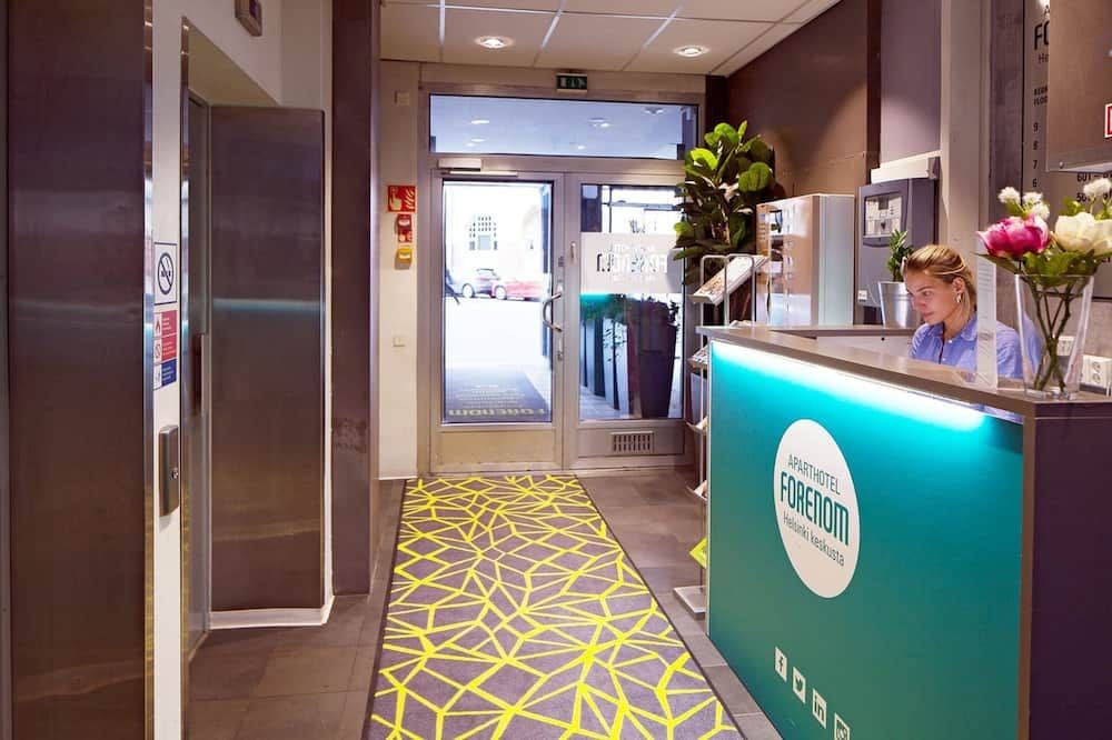 Receptionist