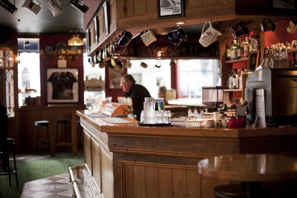 Bar