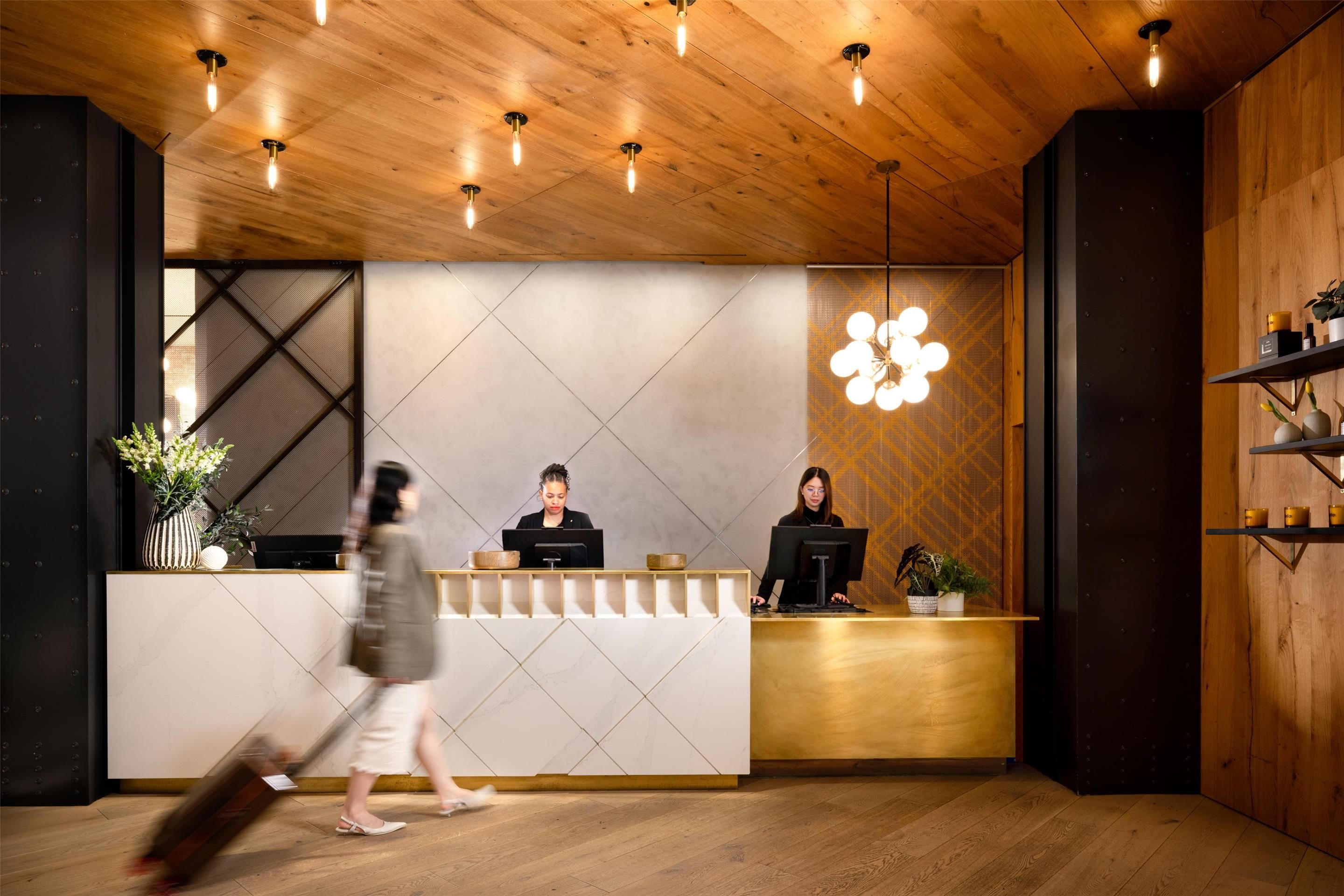 Receptionist