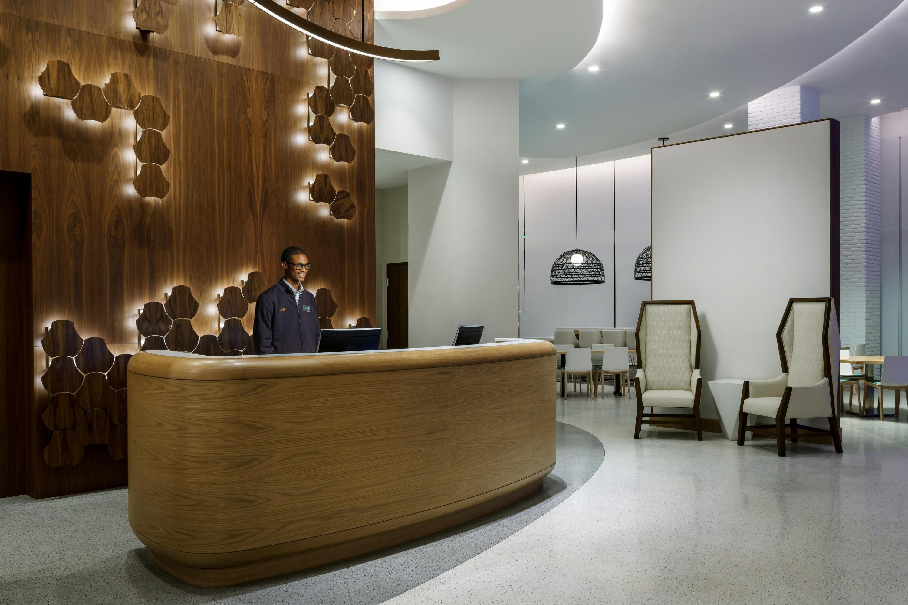Receptionist