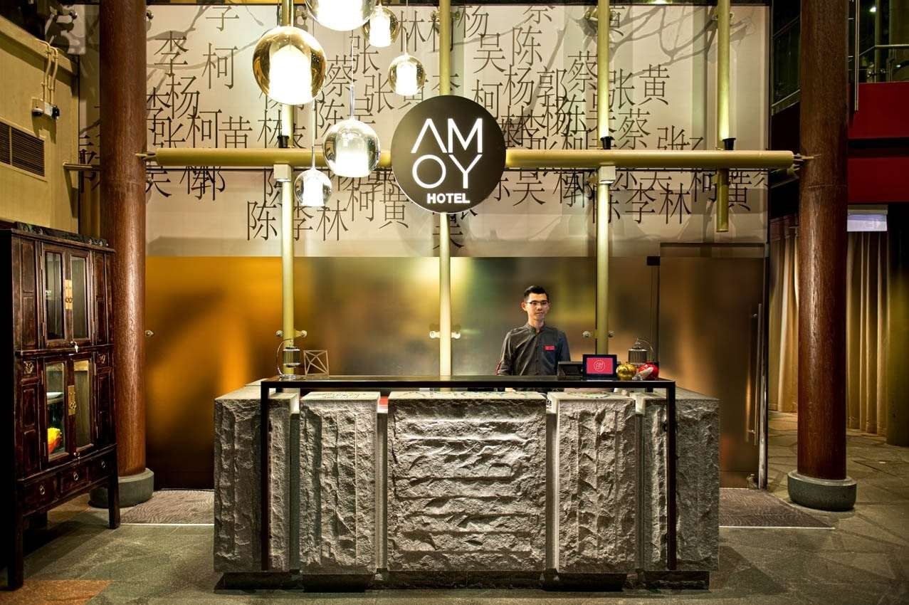 Receptionist