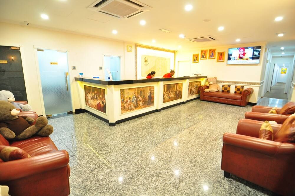 Receptionist
