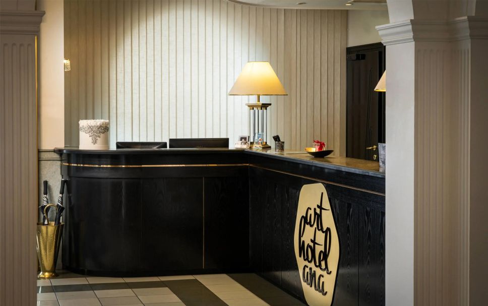 Receptionist Billede