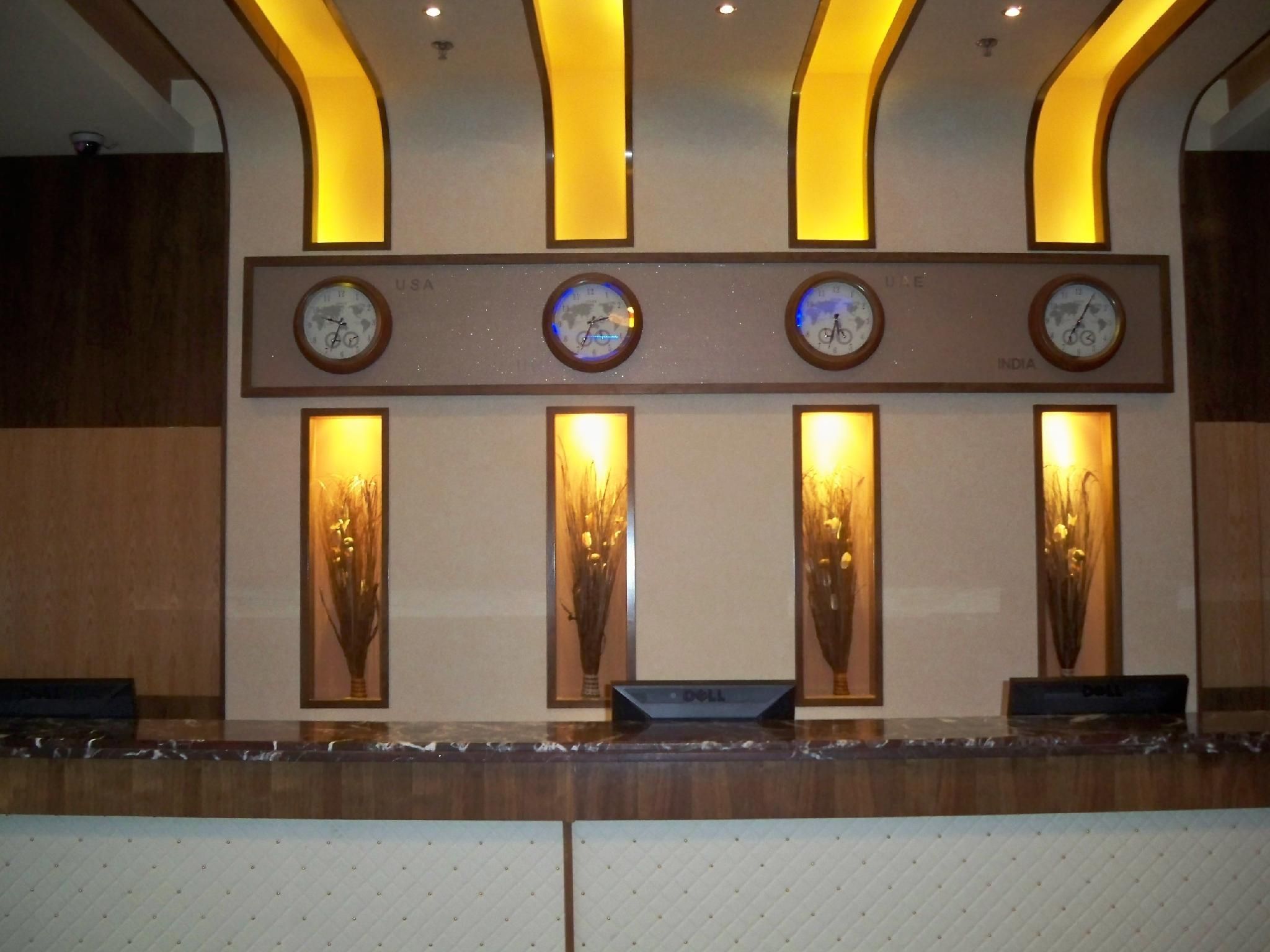 Receptionist