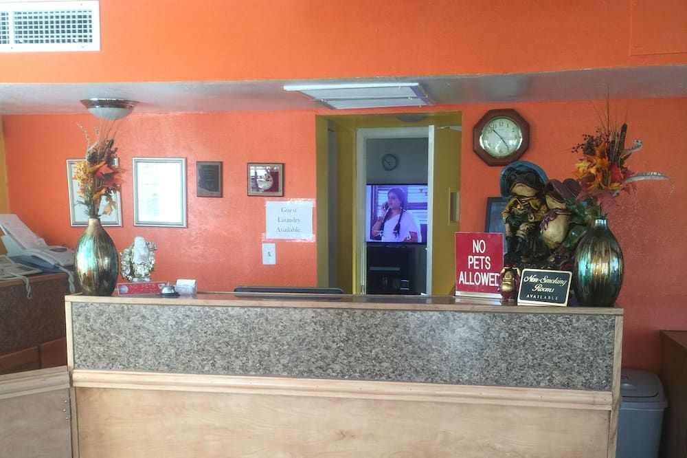 Receptionist