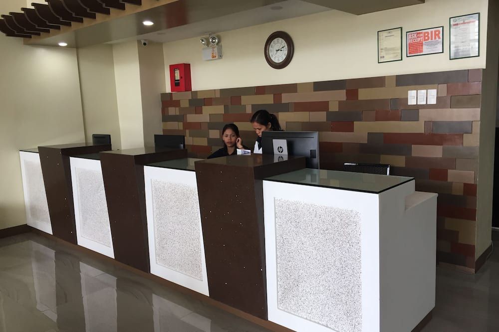 Receptionist