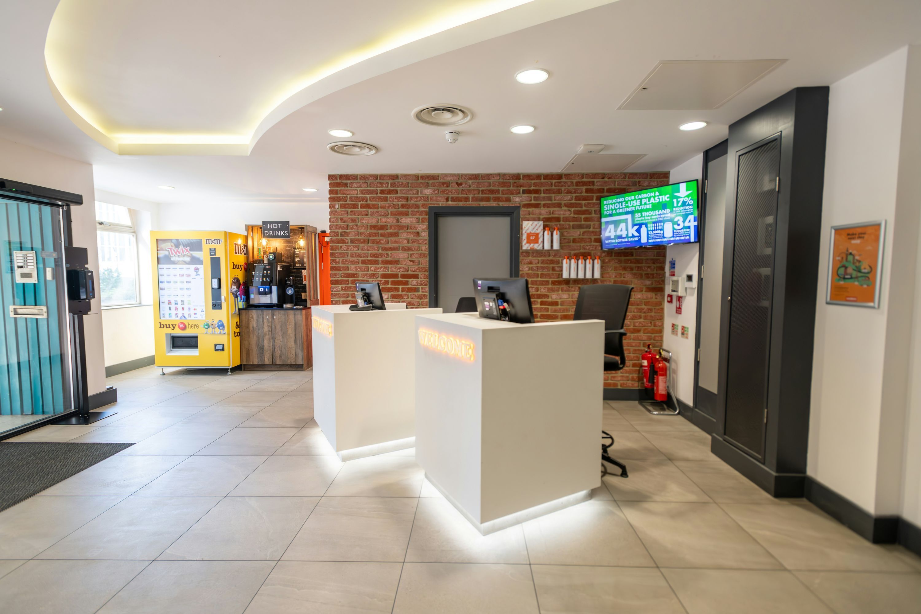 Receptionist