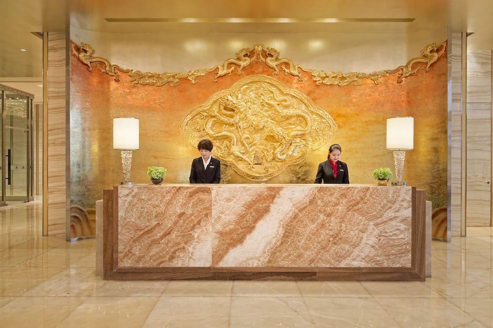 Receptionist