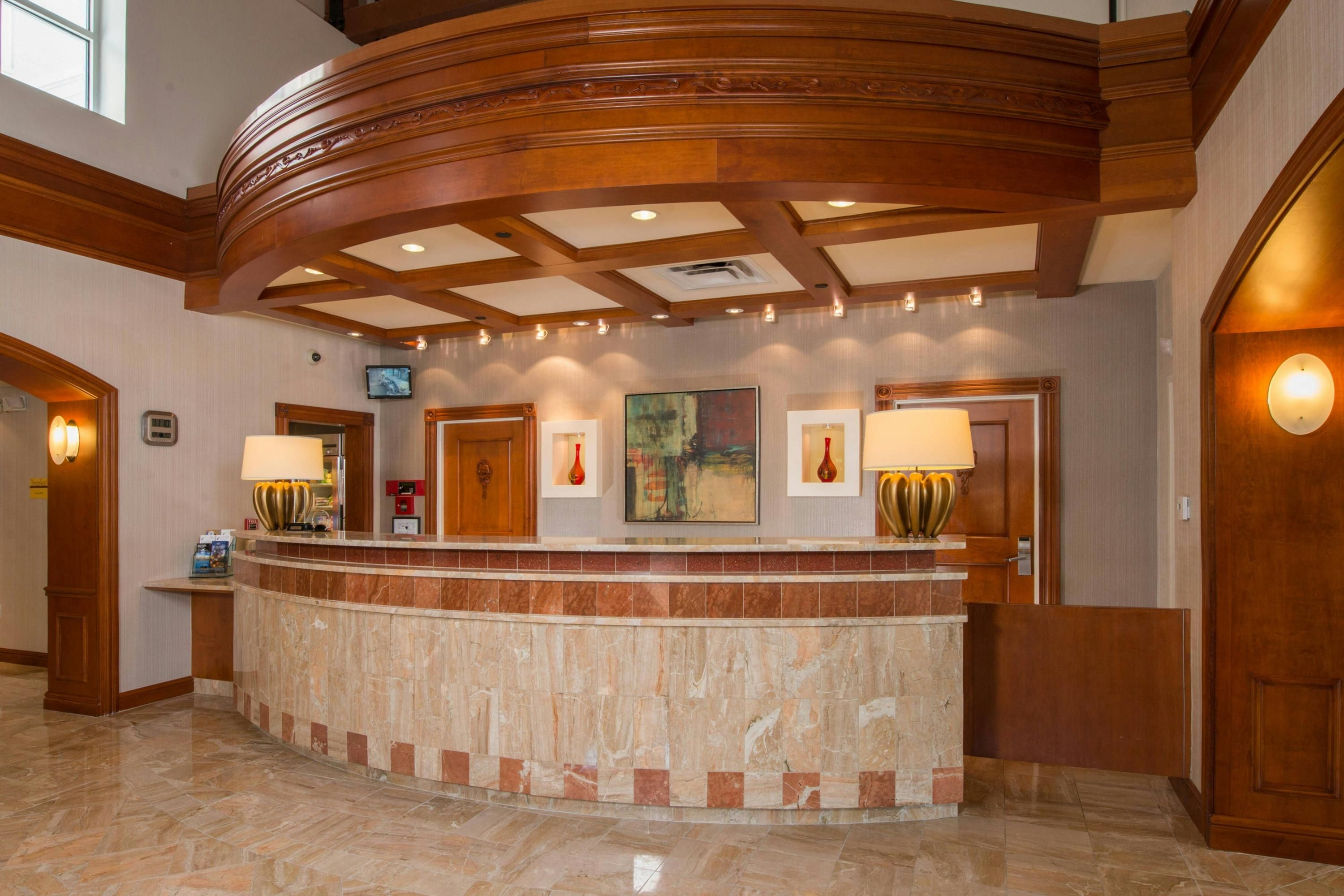 Receptionist